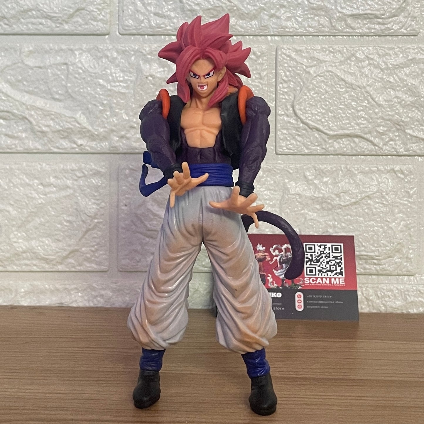 Dragon Ball Gogeta SSJ4 Figure