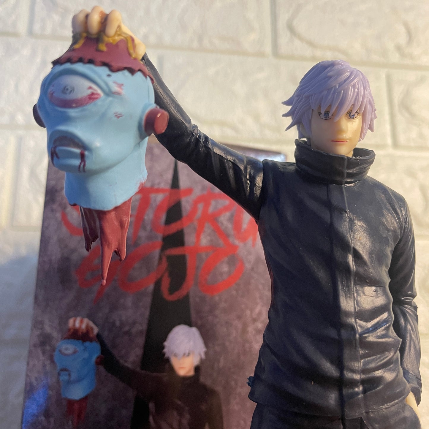 Satoru Gojo Holding Jogo’s Head Figure