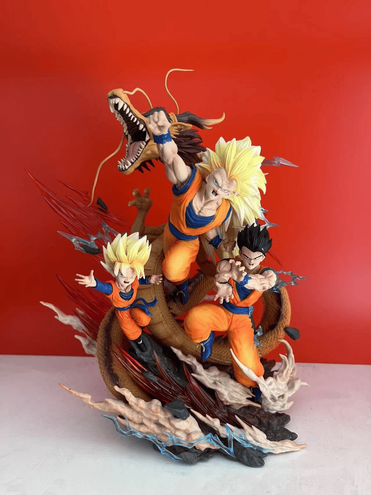 Super Saiyan 3 Goku-Gohan-Goten (28cm)