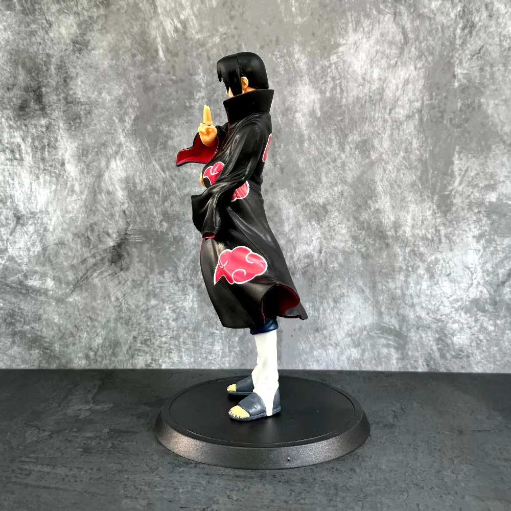 Itachi Uchiha – Akatsuki Pose Figure (22cm)
